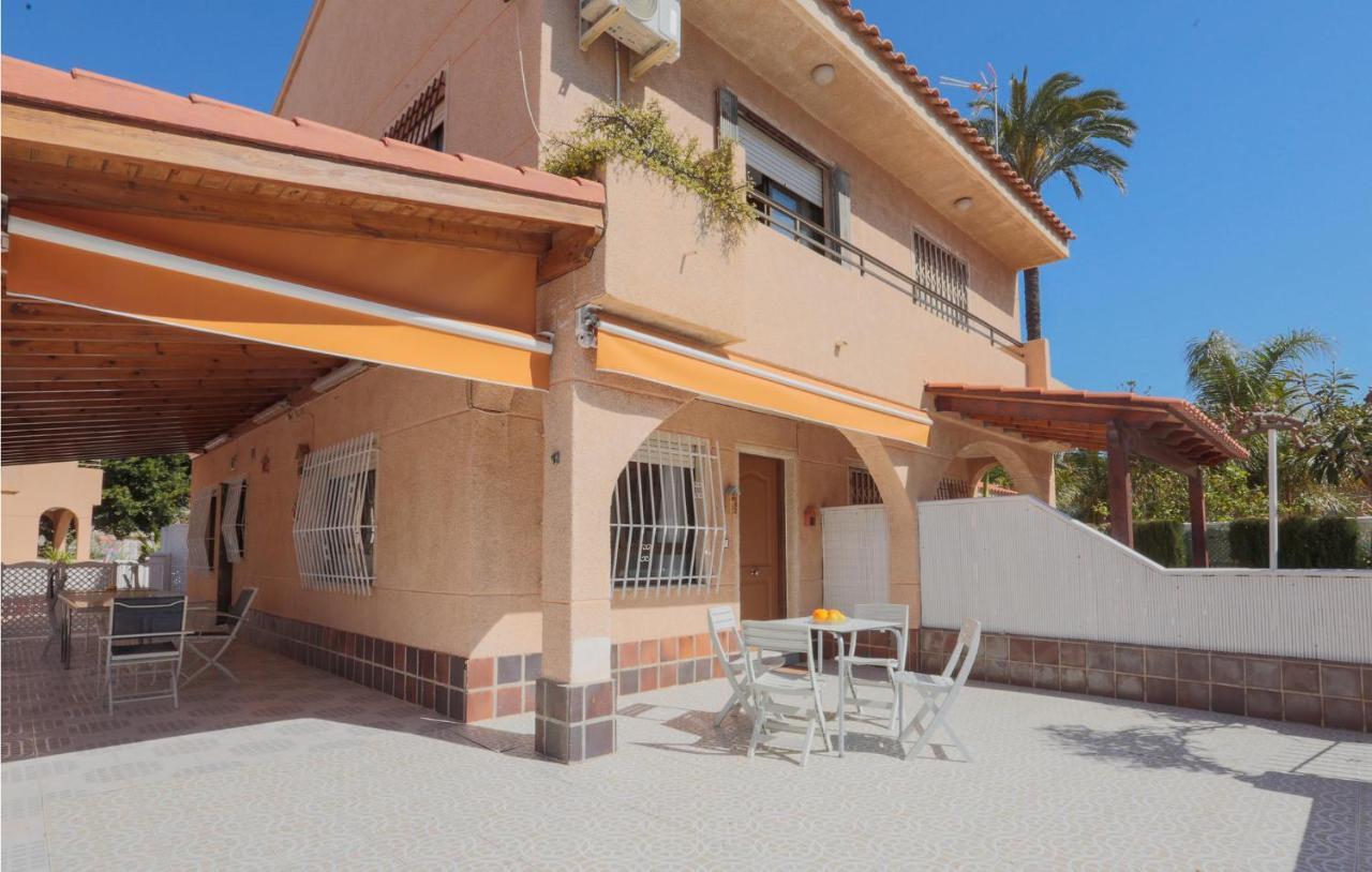 Cozy Home In Los Alcazares With Kitchen Los Narejos Eksteriør billede