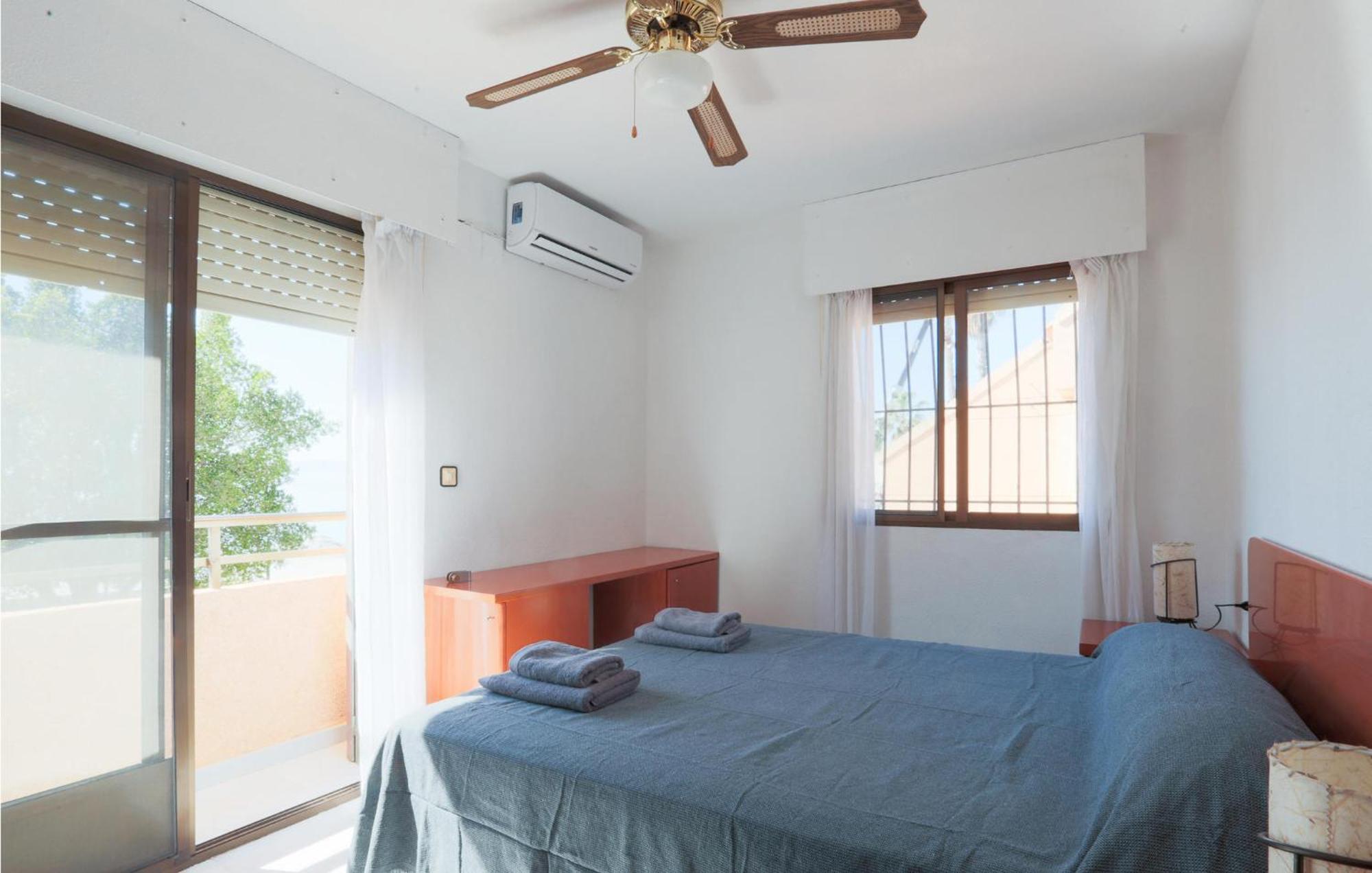 Cozy Home In Los Alcazares With Kitchen Los Narejos Eksteriør billede
